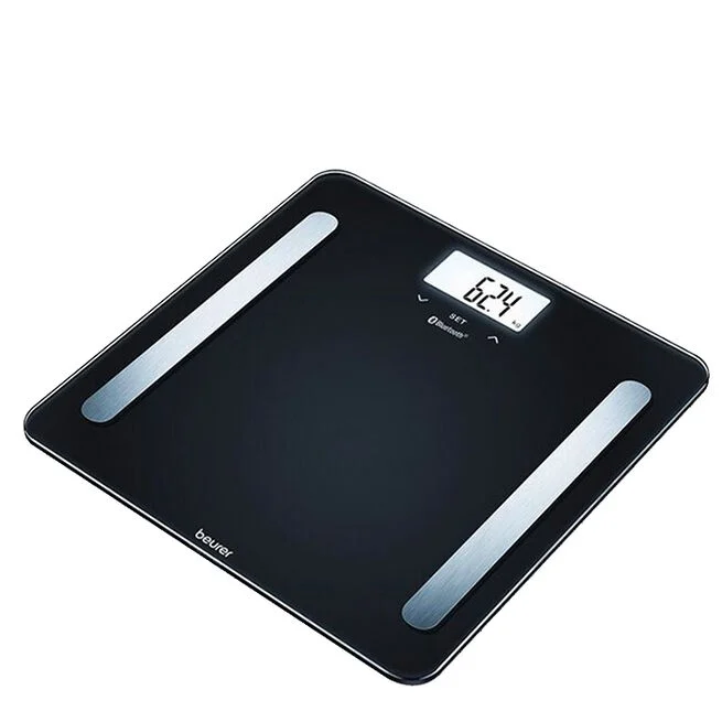 Vad är BMI? - Hur du räknar ut ditt BMI 1 Personvåg som mäter kroppsfett och BMI